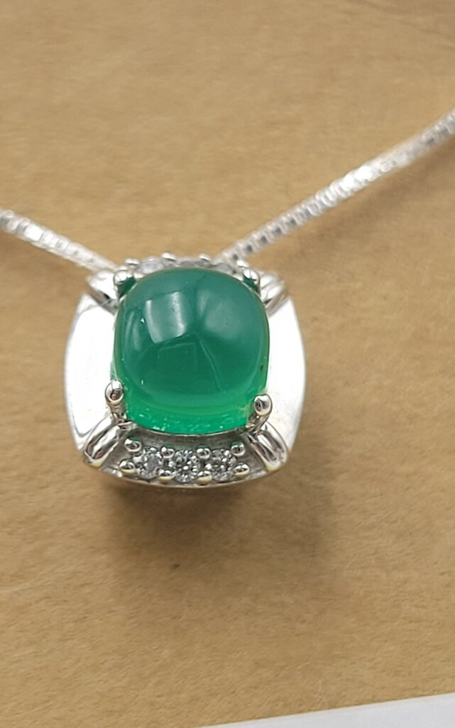 Sterling Silver Necklace & Green Chalcedony Pendant (LIT)