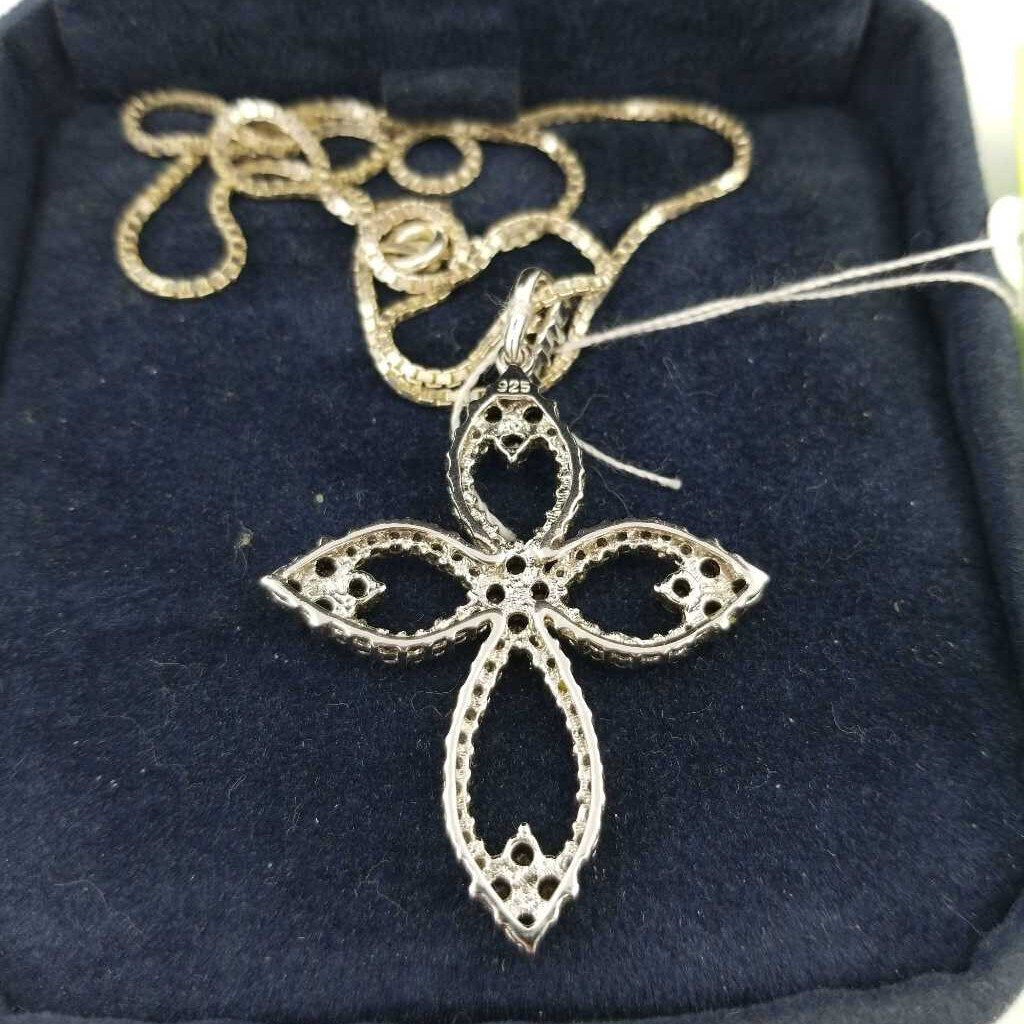 Sterling Cross on Chain (Lind M293)
