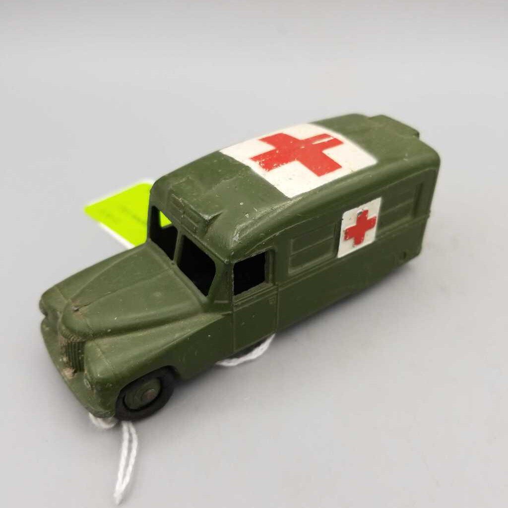 Dinky Daimler Ambulance (JL)