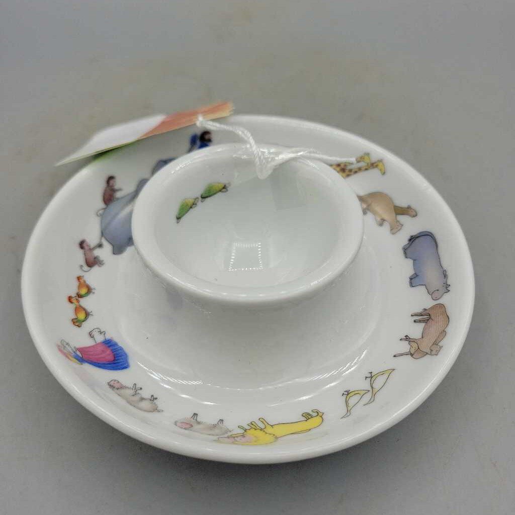 Royal Worchester "Noahs Ark " Egg Cup (TRE) 20