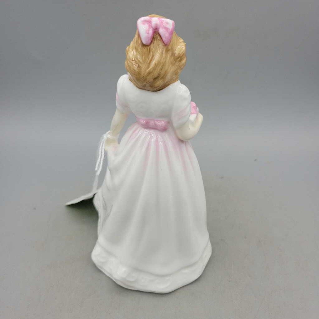 Royal Doulton Lady Figure "Special Gift" HN 4118 (RHA)