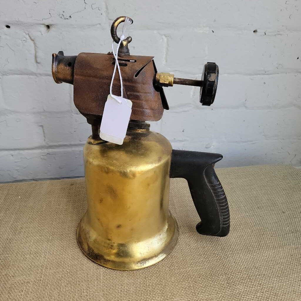 torch with bakelite handle (GBZ)