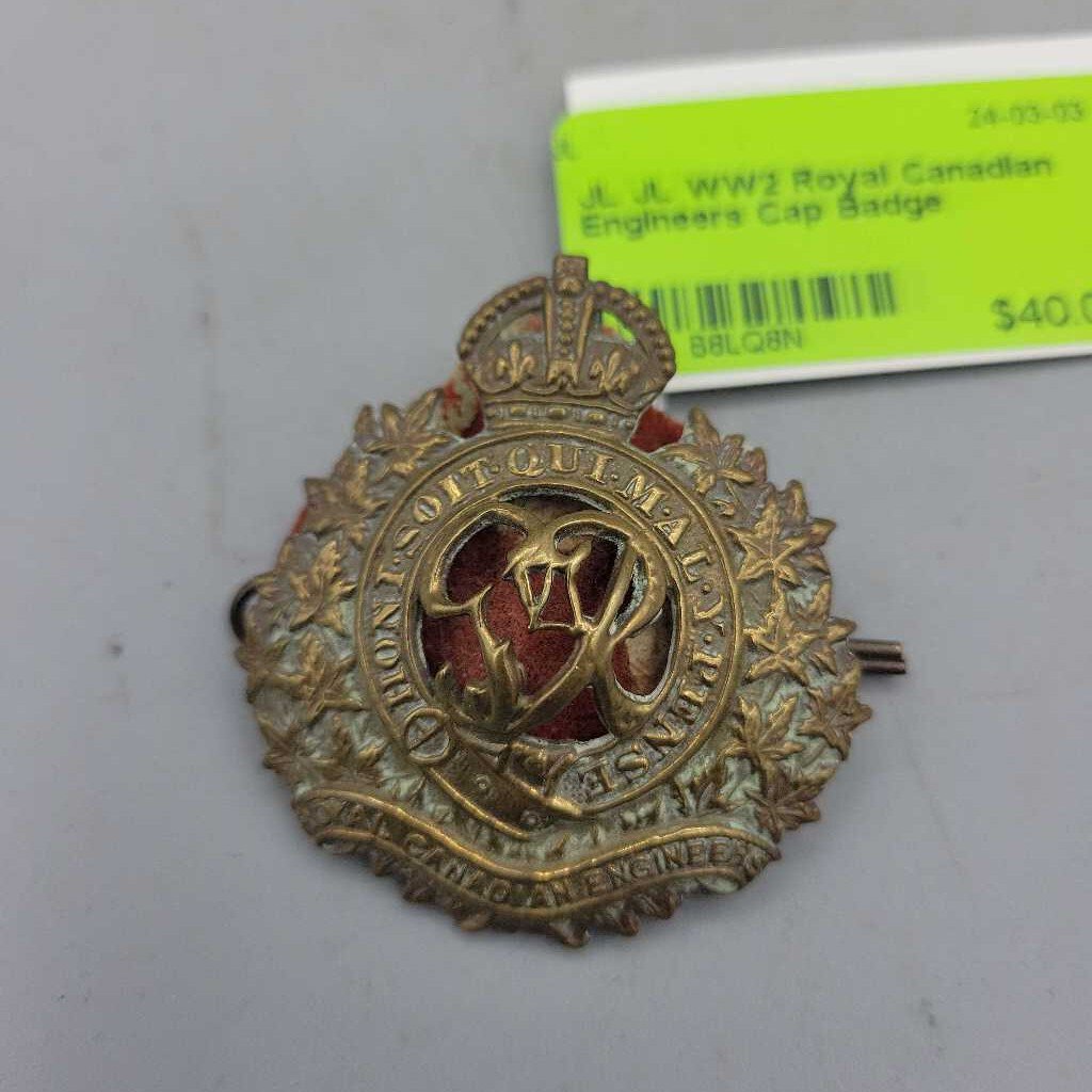 JL WW2 Royal Canadian Engineers Cap Badge (JL) war memorabilia