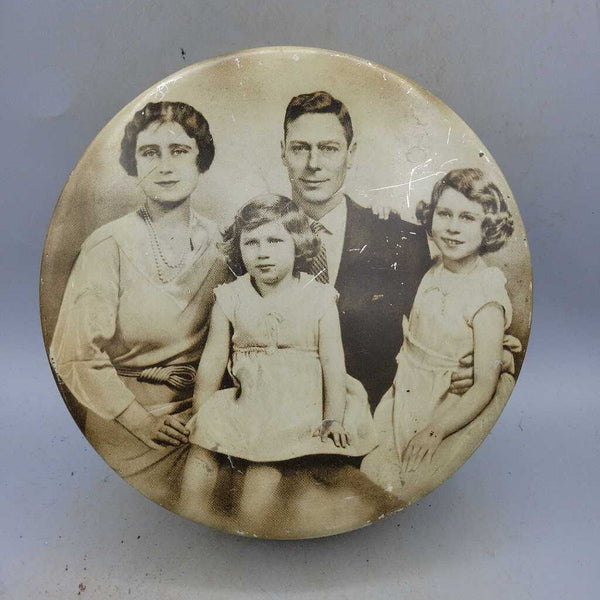 JL Vintage Royalty Family Tin
