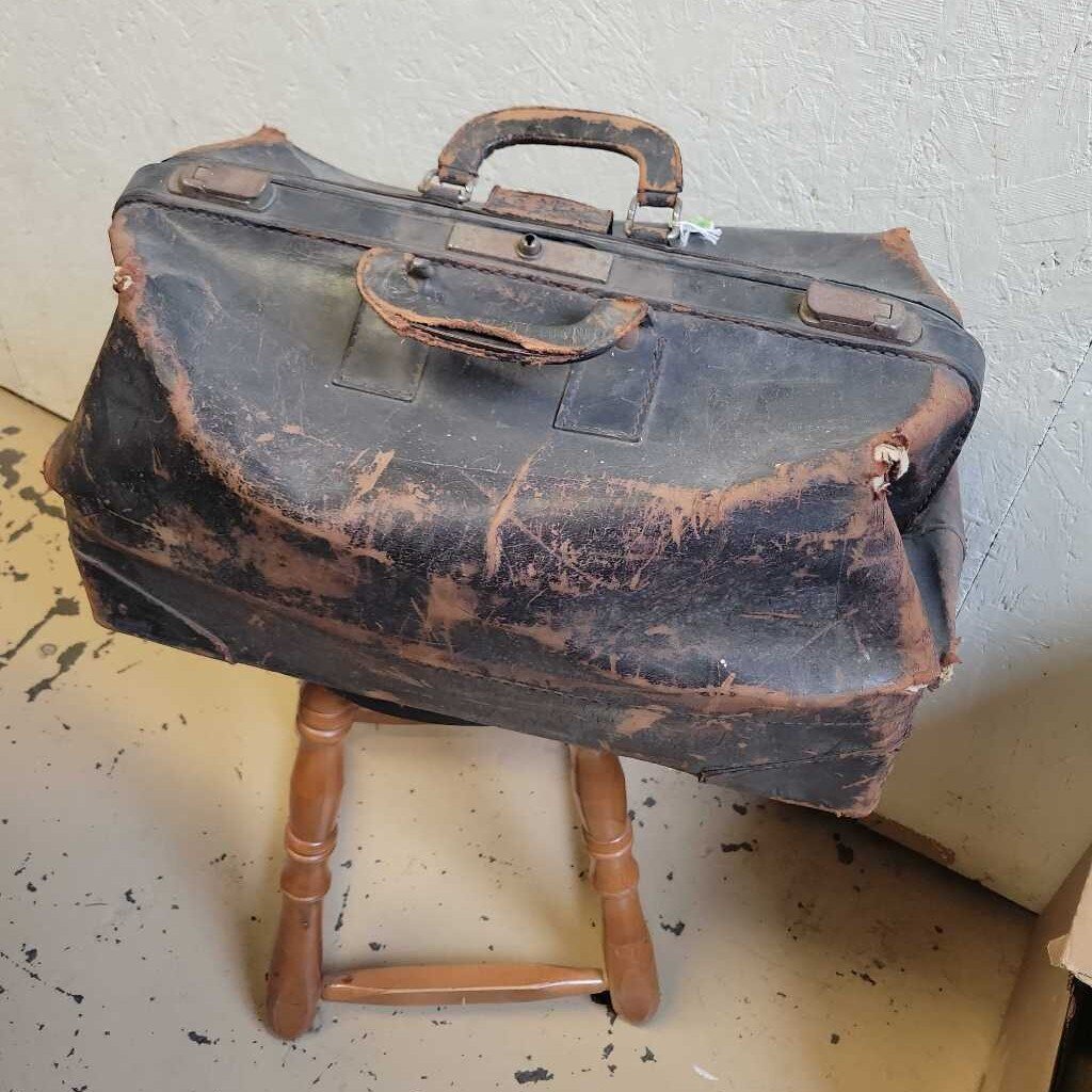 Antique Doctor's Bag 16"H (SC) SCAD0366