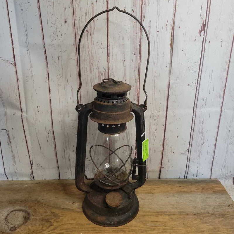 Black Oil lantern (YVO) 403