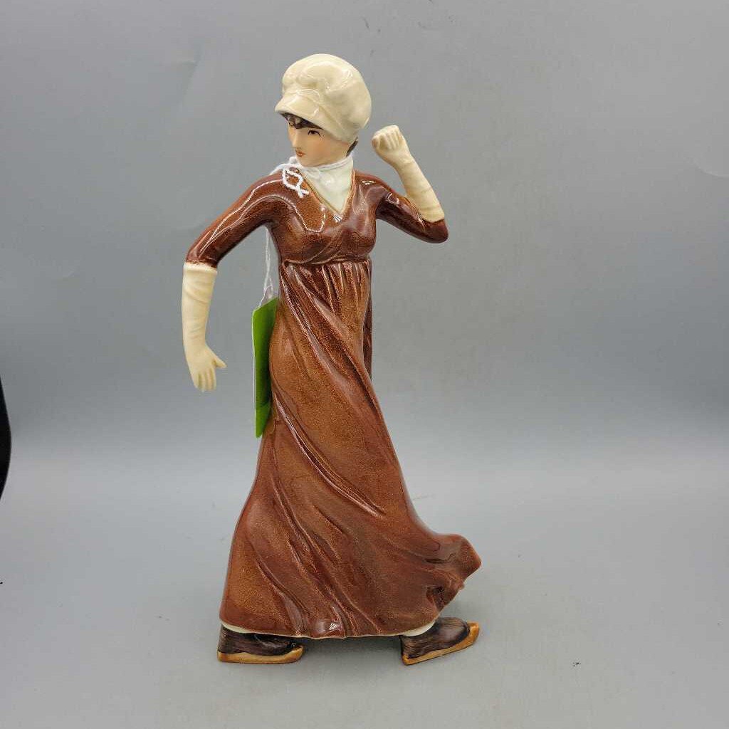 Goebel Skimming Gently 1800 Lady Figure (DEB)