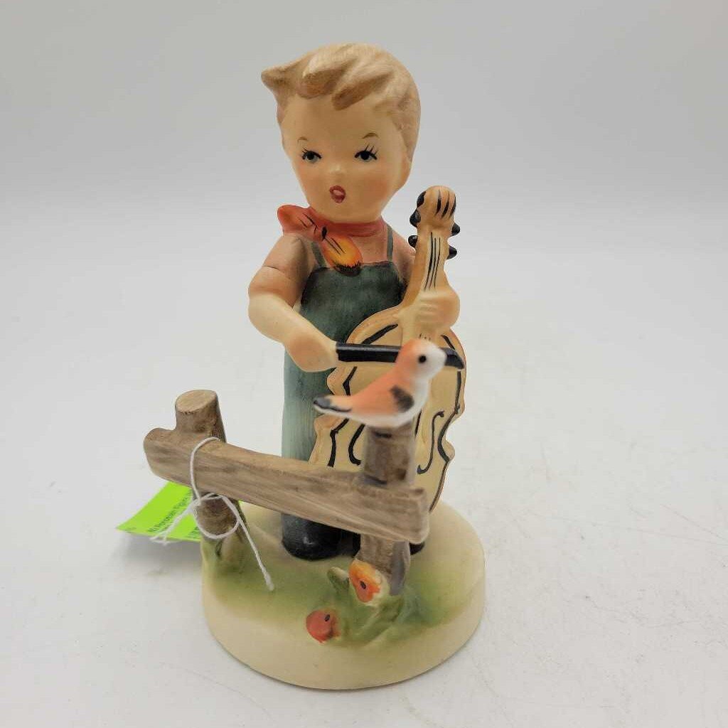 Porcelain Figure (NS) #4160 Hummel Like