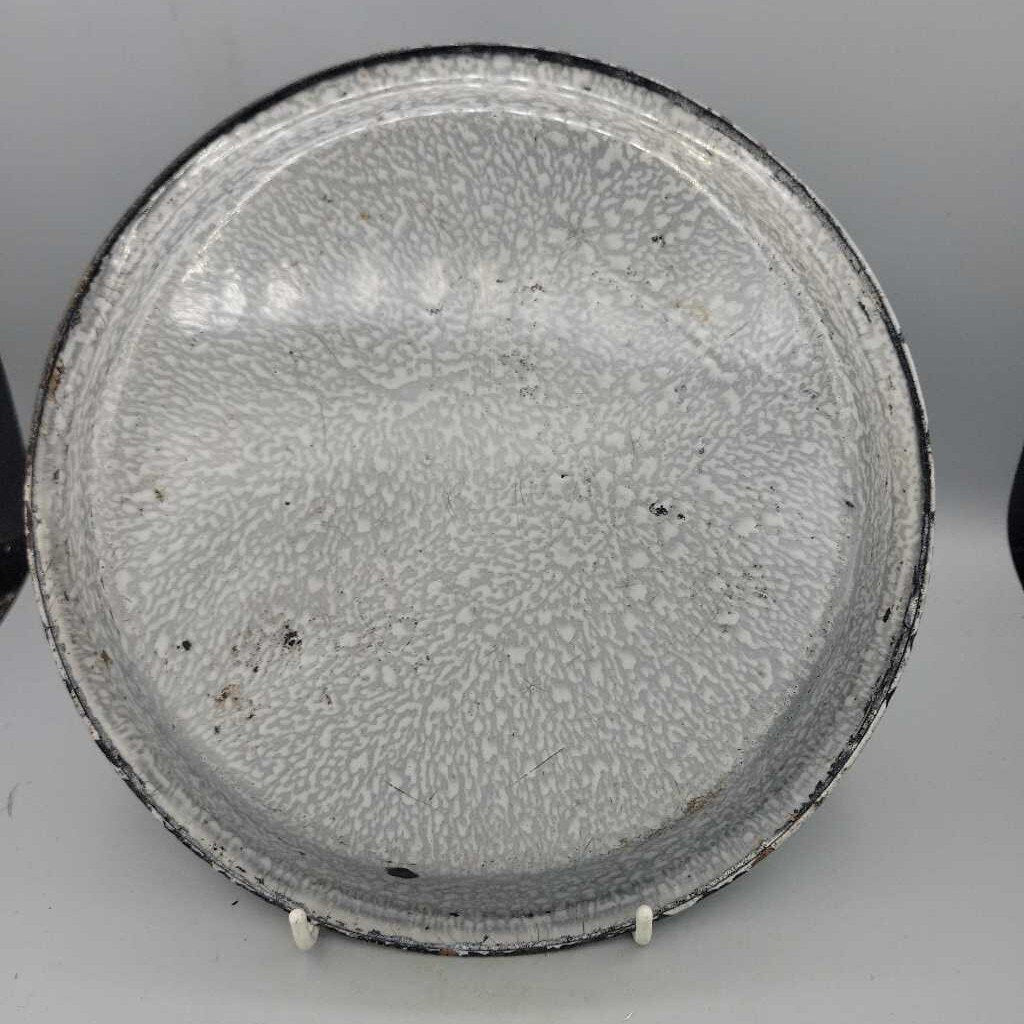 Enamel ware Pie Plate (BS)