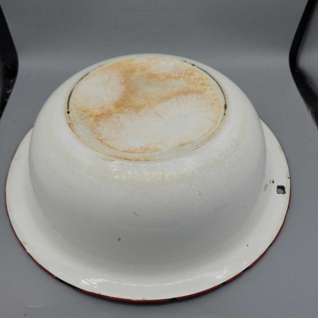 Enamelware bowl (JAS)