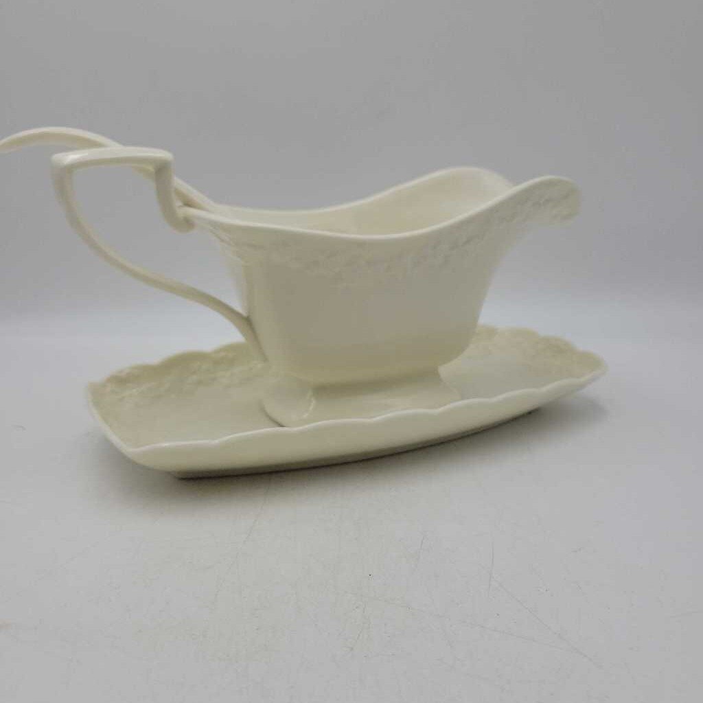 Skye McGhie "Nostalgia" 3 Pce. Gravy Boat Set