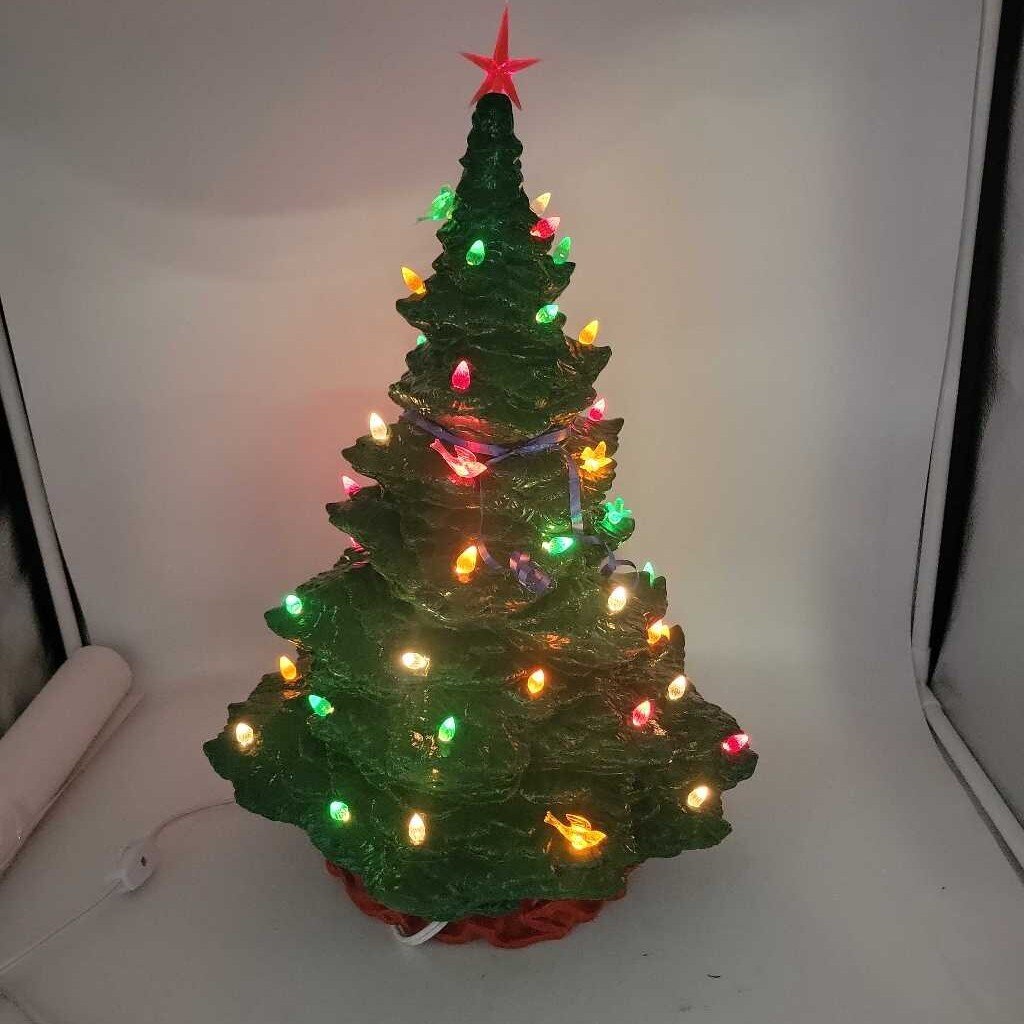 Ceramic Christmas Tree (DMG) 0741