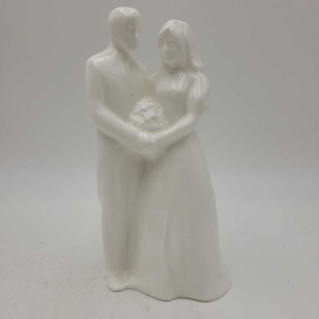 Royal Doulton "Love Everlasting" (YVO) (410)