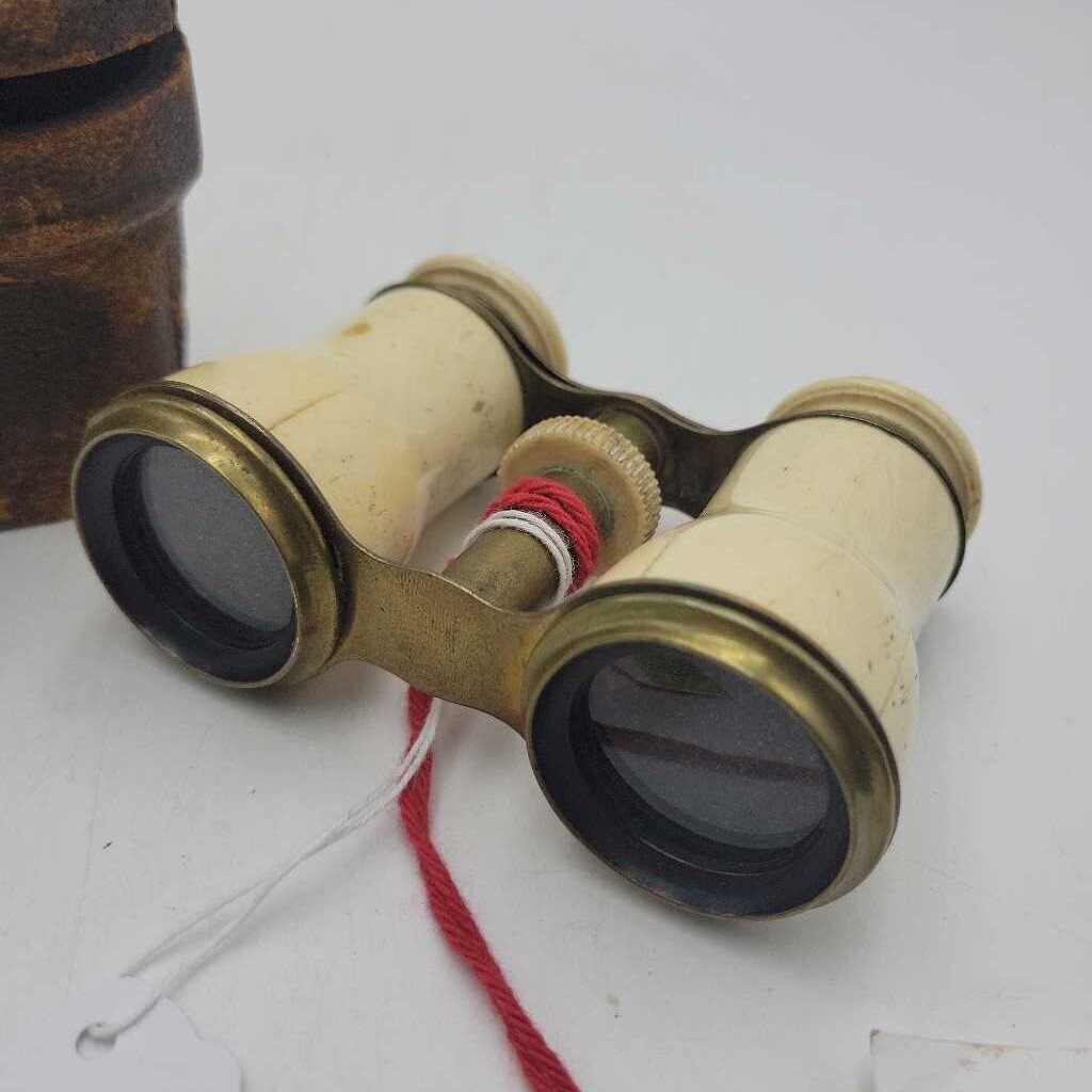 Antique Ivory Opera Glasses in Leather Case (Condition Noted) SCAD0109