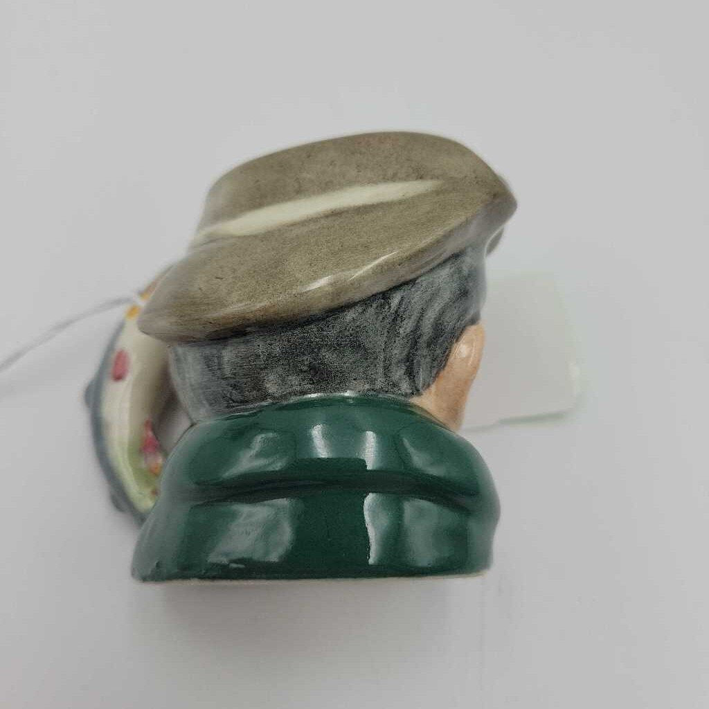 Royal Doulton toby Mug " The poacher" (DMG) 0005