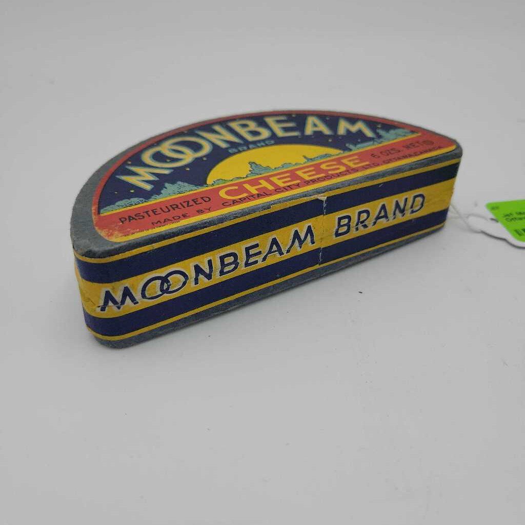 Moonbeam Cheese Box Ottawa (Jef)