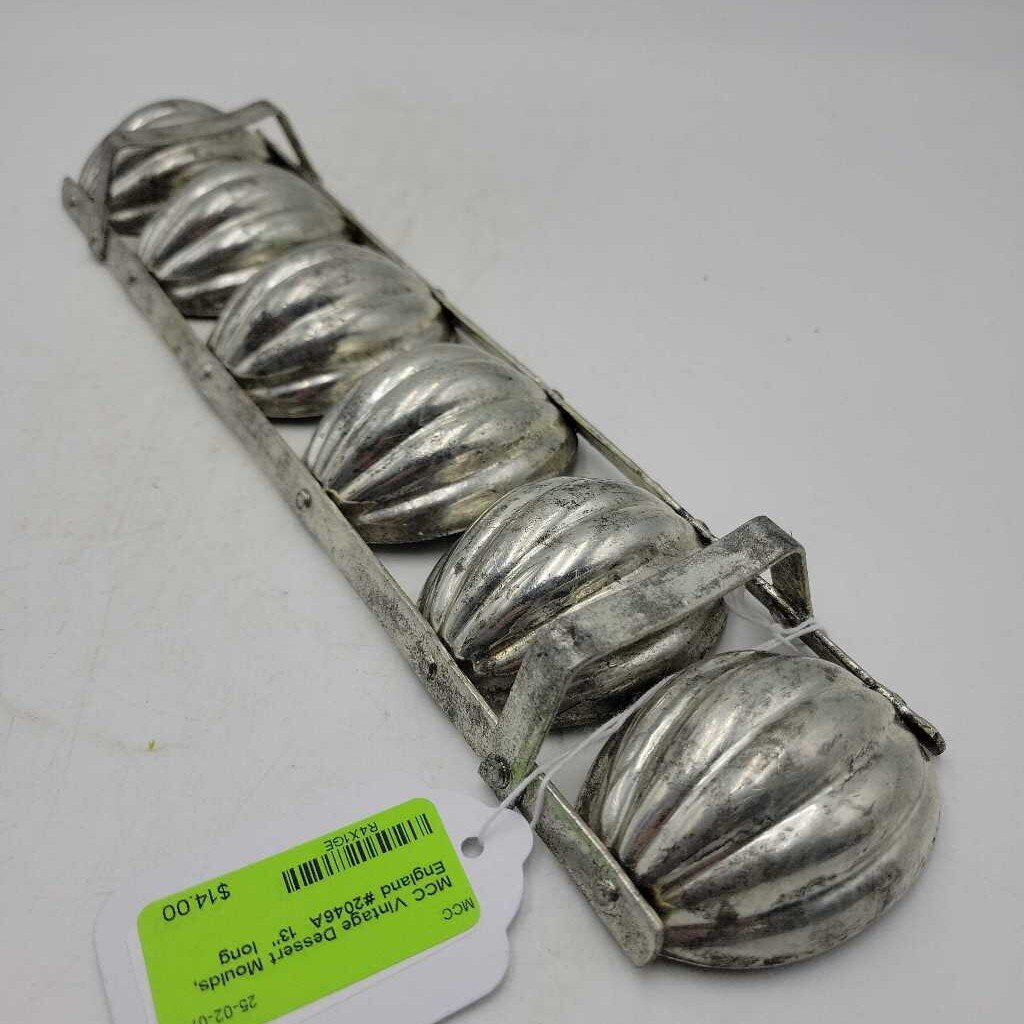 Vintage Dessert Moulds, England #2046A