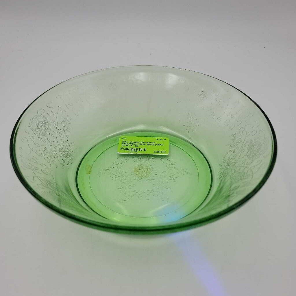 Uranium Florentine Depression glass Bowl (GEC)