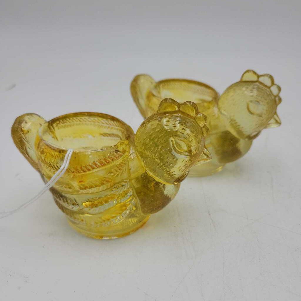 Pair of Yellow Pressed Glass Nesting Hen Egg Cups #2014 (MCC)