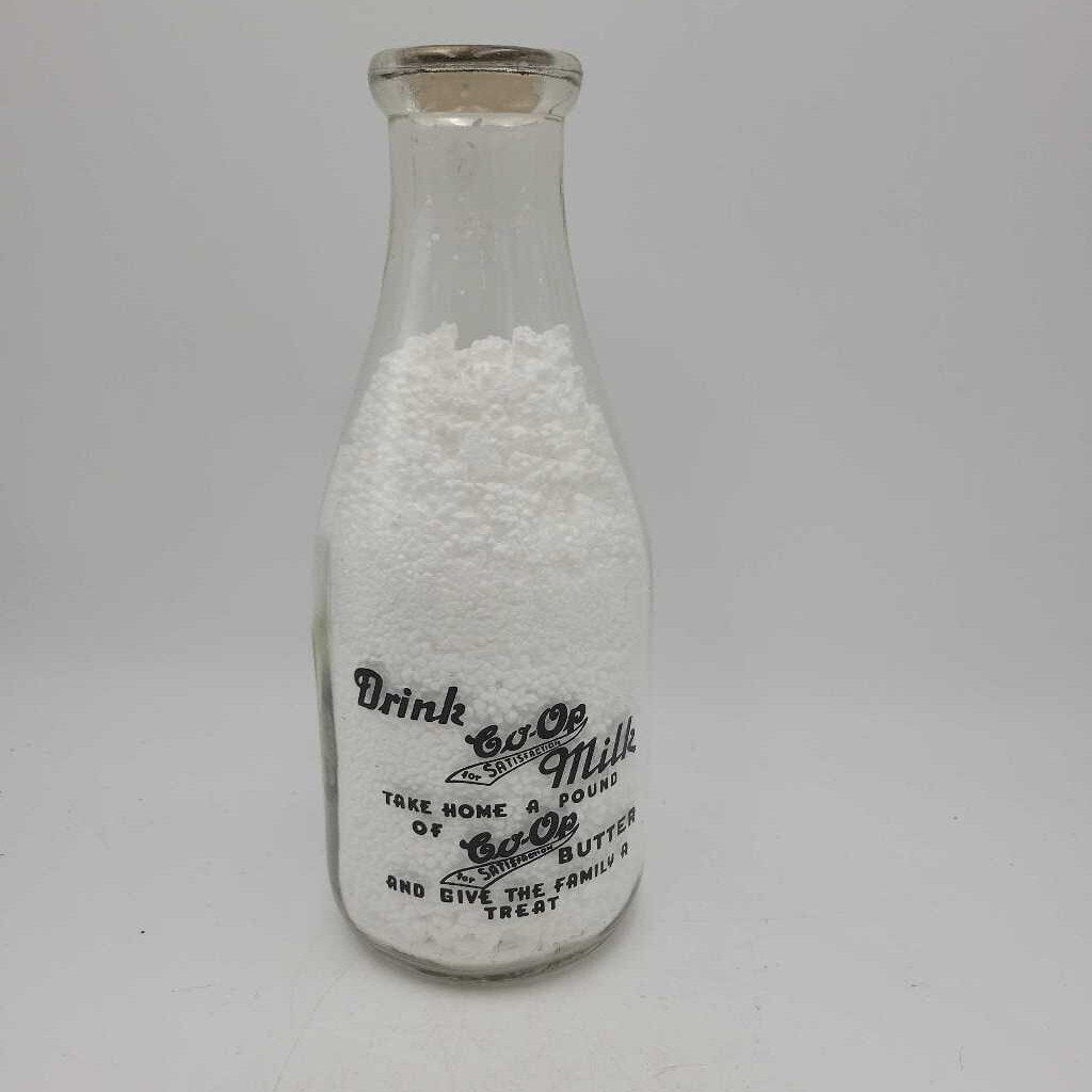 Thunder Bay Dairy Quart Milk Bottle (JEF)