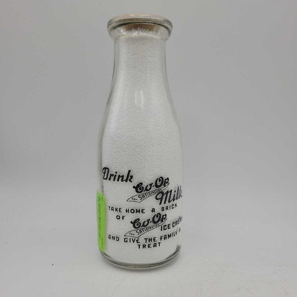 Thunder Bay Dairy Pint Milk Bottle (JEF)