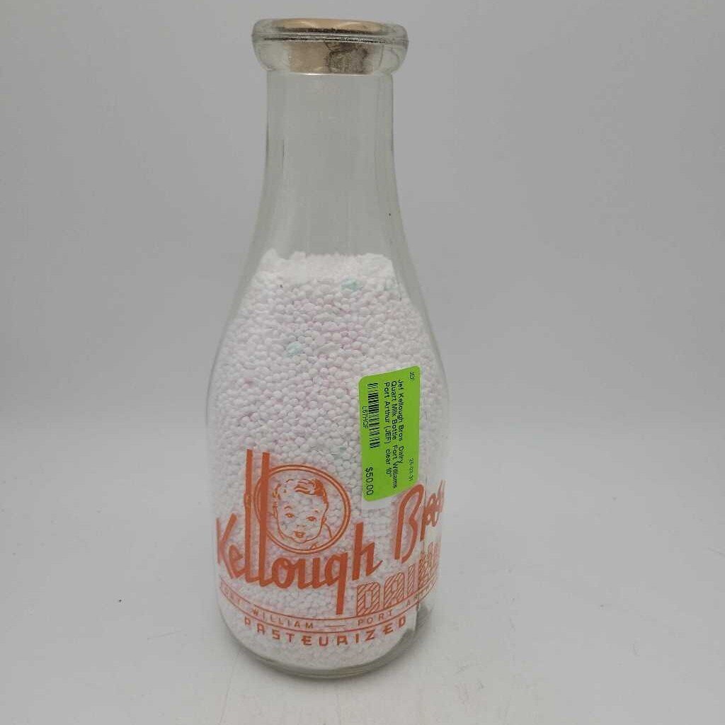 Kellough Bros Dairy Quart Milk Bottle Fort Williams Port Arthur (JEF)