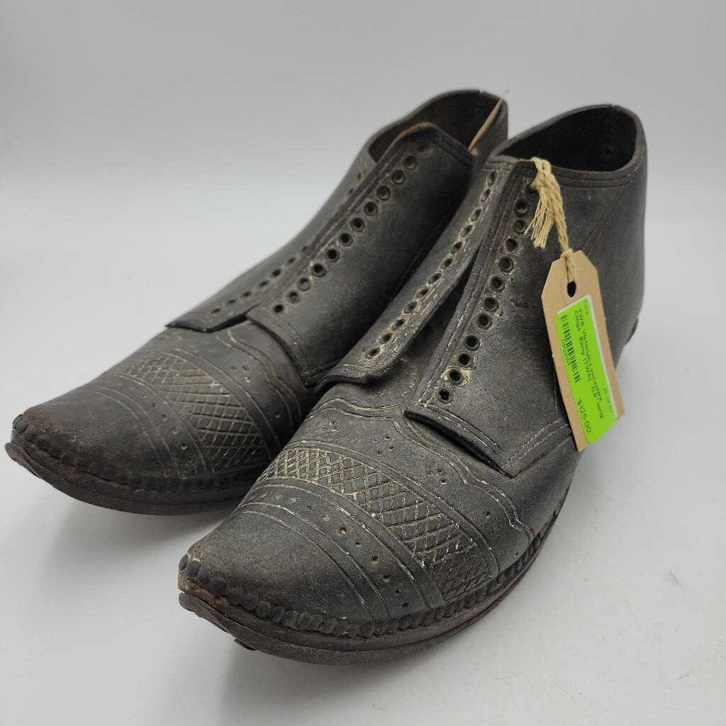Victorian Lancashire Clogs Early (TWS)