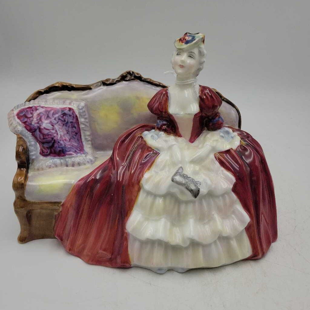 Royal Doulton "Belle O' The Ball" (DEB) HN1997