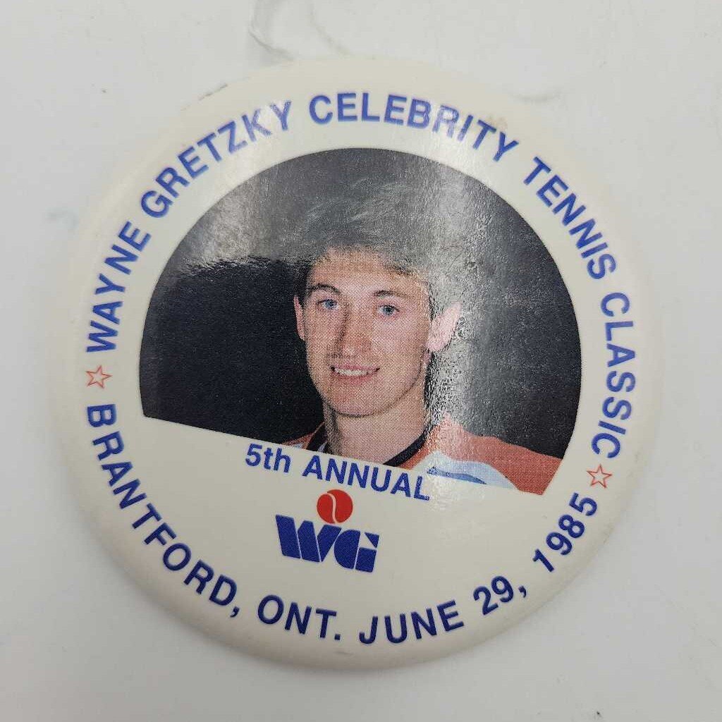 Wayne Gretzky Celebrity Tennis Classic Button 1985 (DEB)