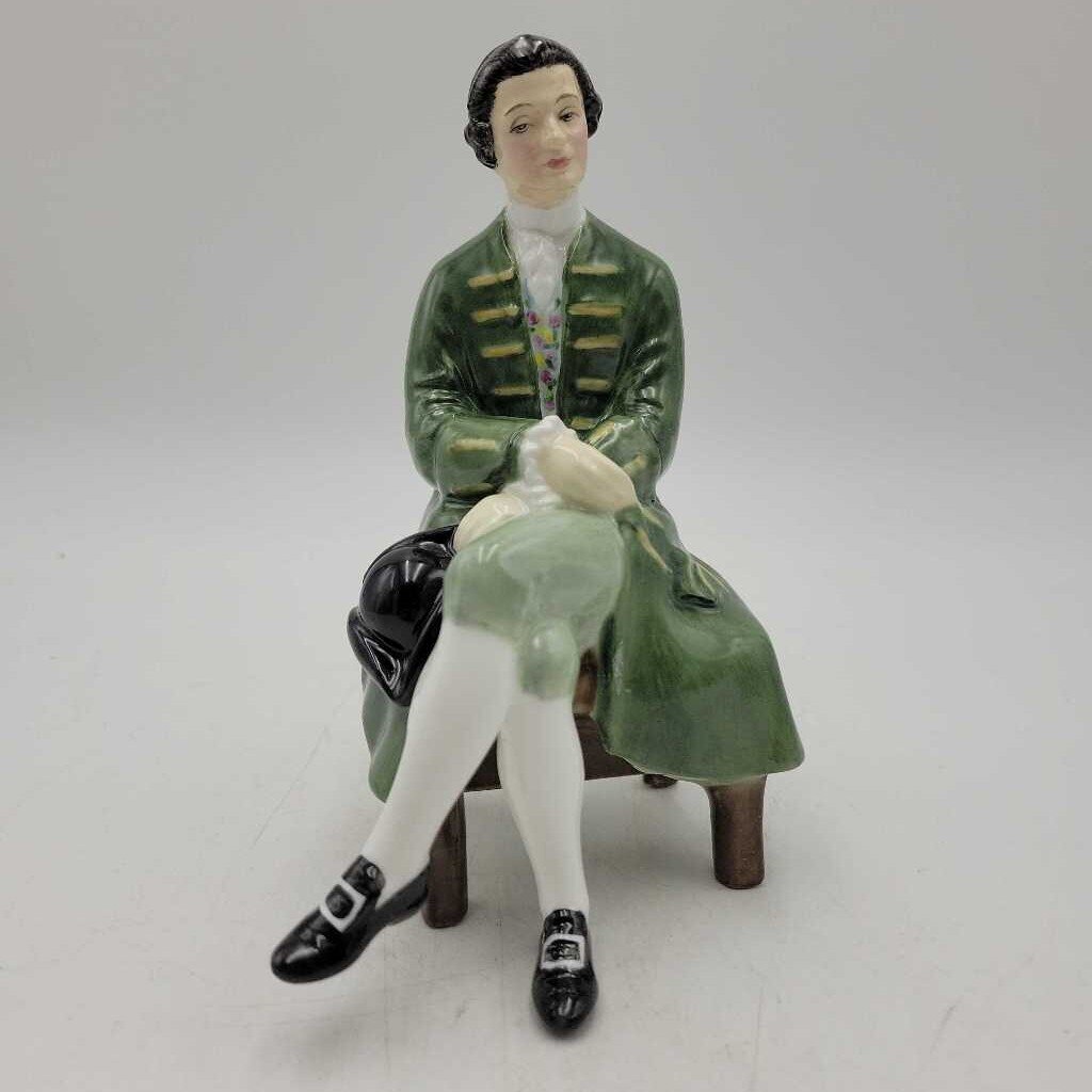 Royal Doulton The Gentleman from Williamsburg HN2227(YVO) 504