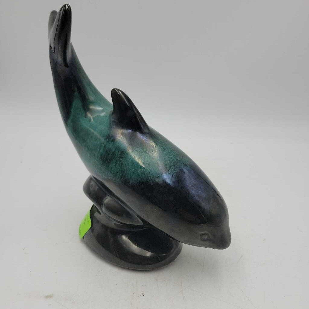 Dolphin Blue Mountain pottery (DMG) 0054
