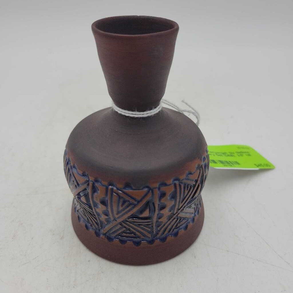 Kanyengeh Six Nations Pottery Bell (DEB)