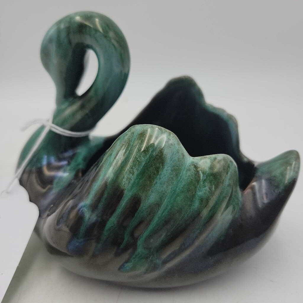 Blue Mountain Swan #2042 planter (MCC)
