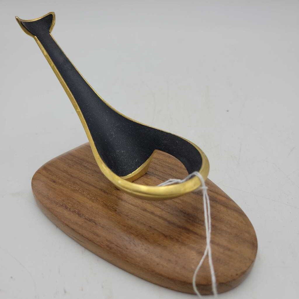 Mcm Pipe Holder (DS) 3575