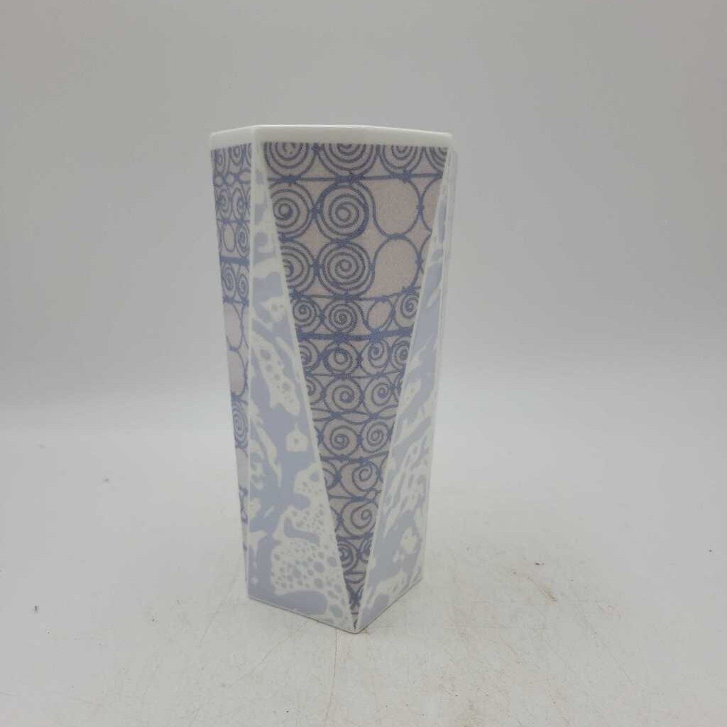 Wedgwood Pastel Strata Bone China Vase (JL)