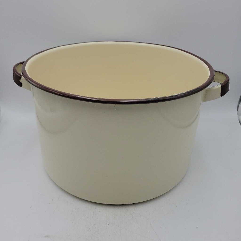Enamelware pot (JAS)