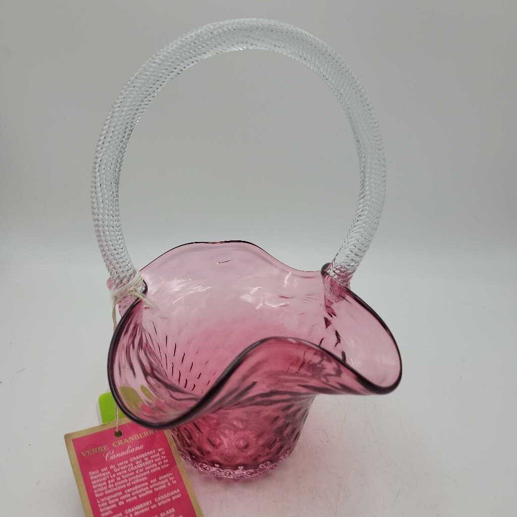 Chalet Cranberry Basket (DEB)