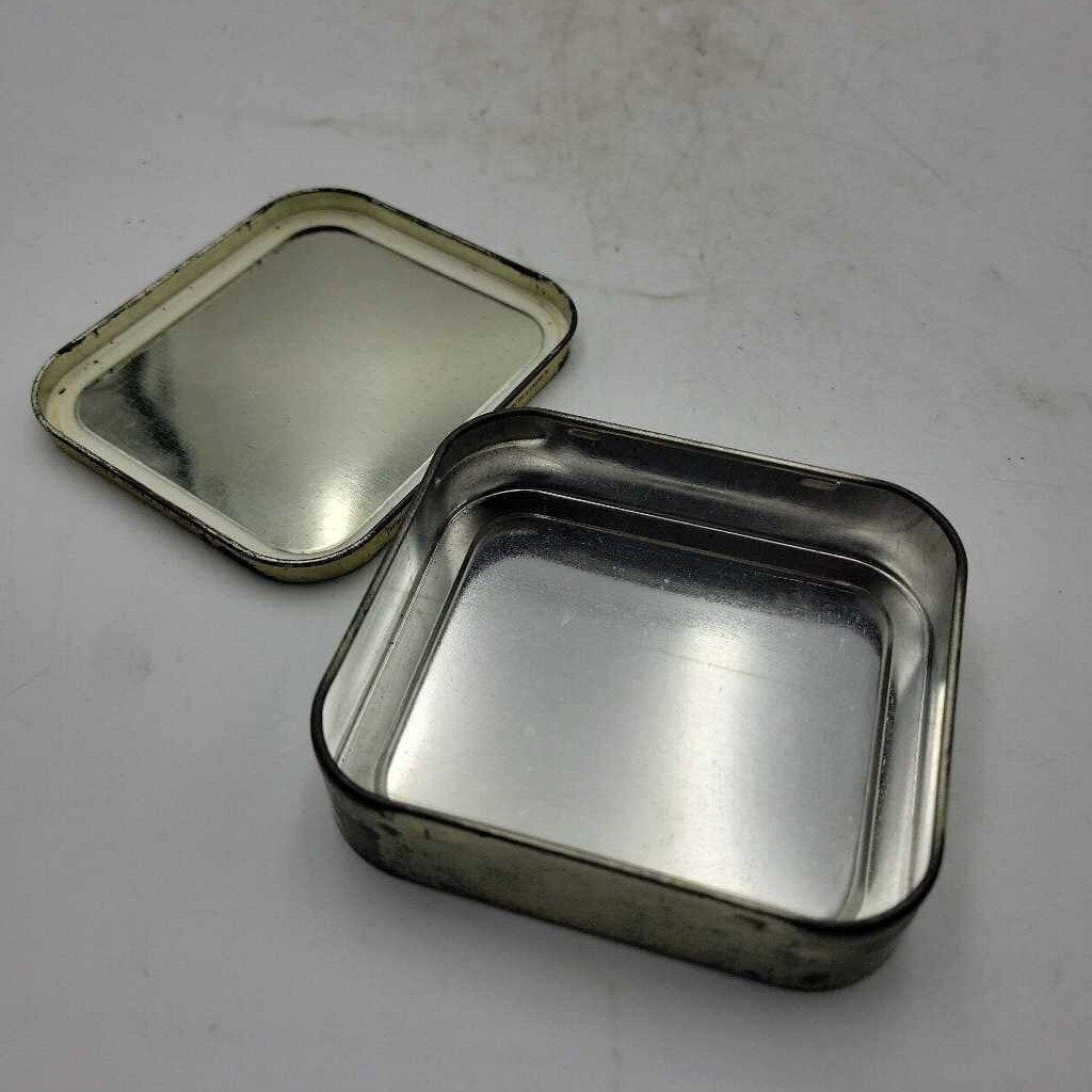 Player's Navy Cut tobacco Tin (SBG)