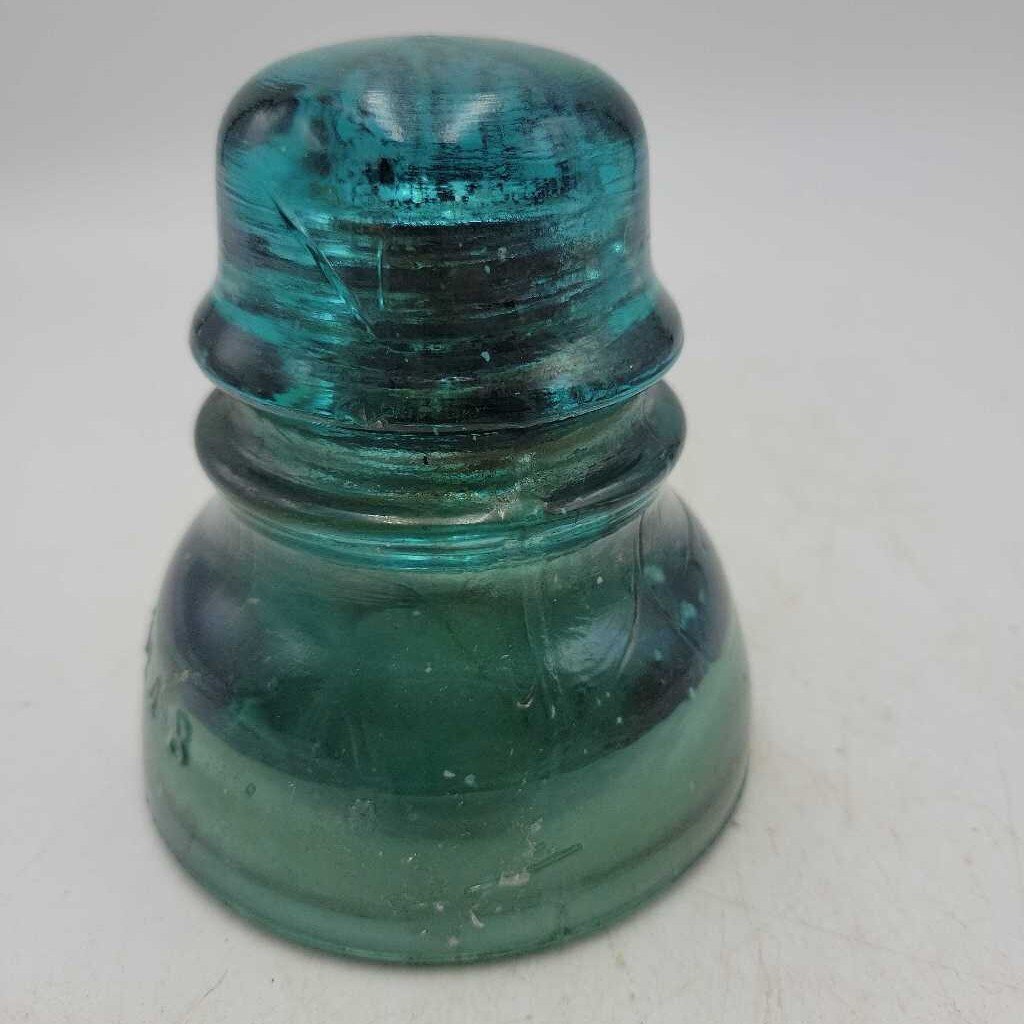 #42 Insulator with snow (JAS)