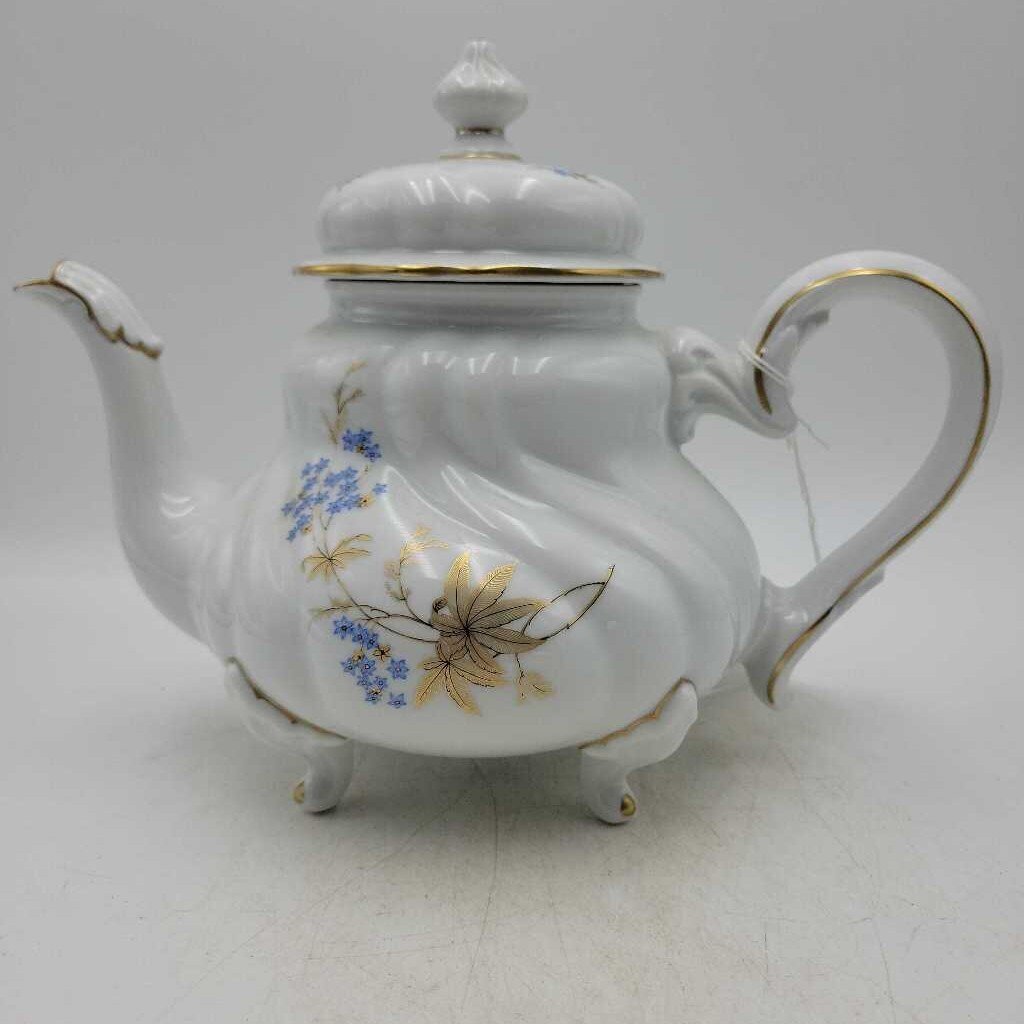 Footed Tea Pot (AA)