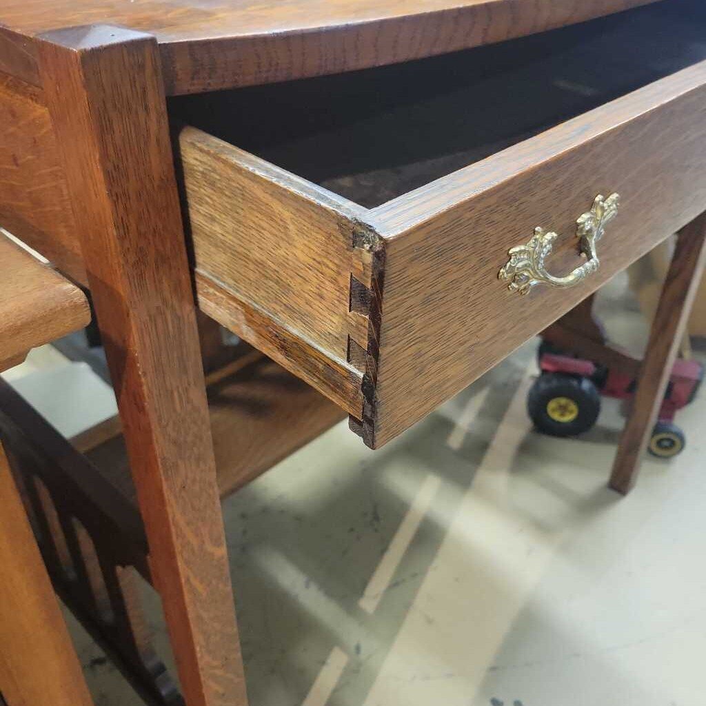 Vintage Desk (GEC)