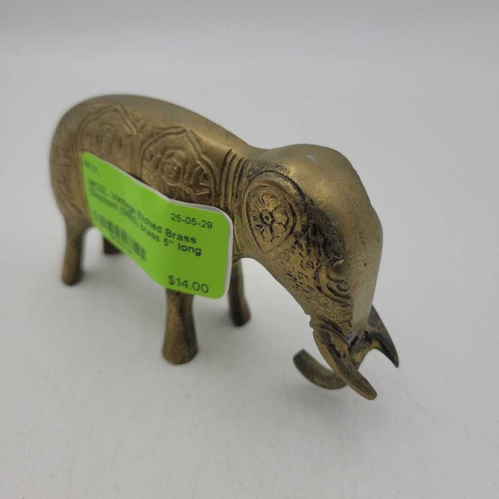 Vintage Etched Brass Elephant (0992)