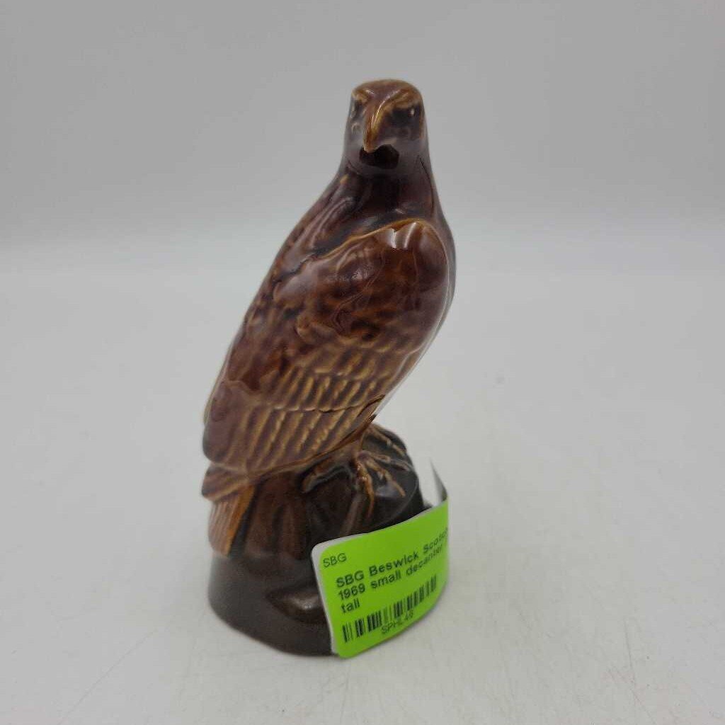 Beswick Scotch Eagle 1969 small decanter (SBG)