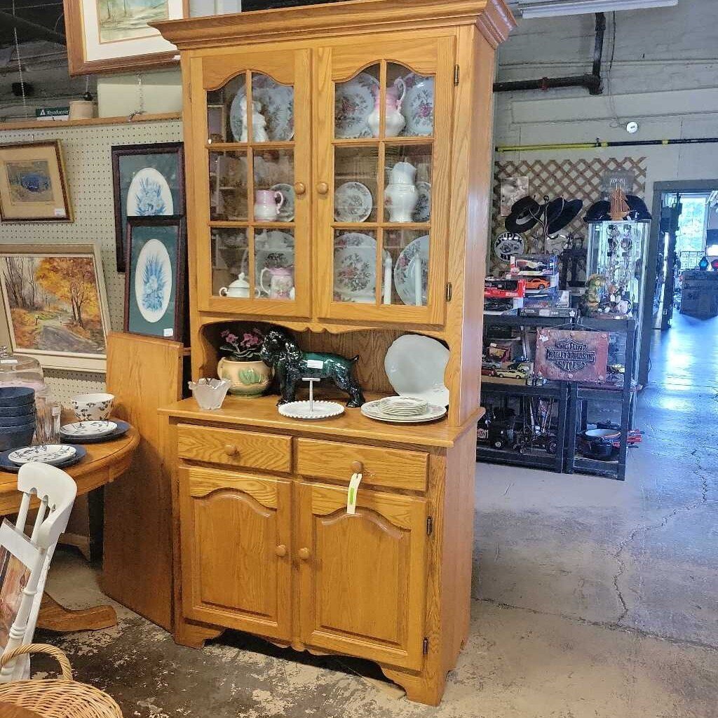 Solid Oak Two Piece Cabinet (YVO) (506)