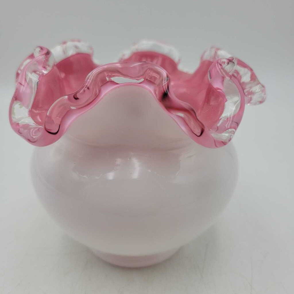 Fenton Art Glass Vase (DS) 3334