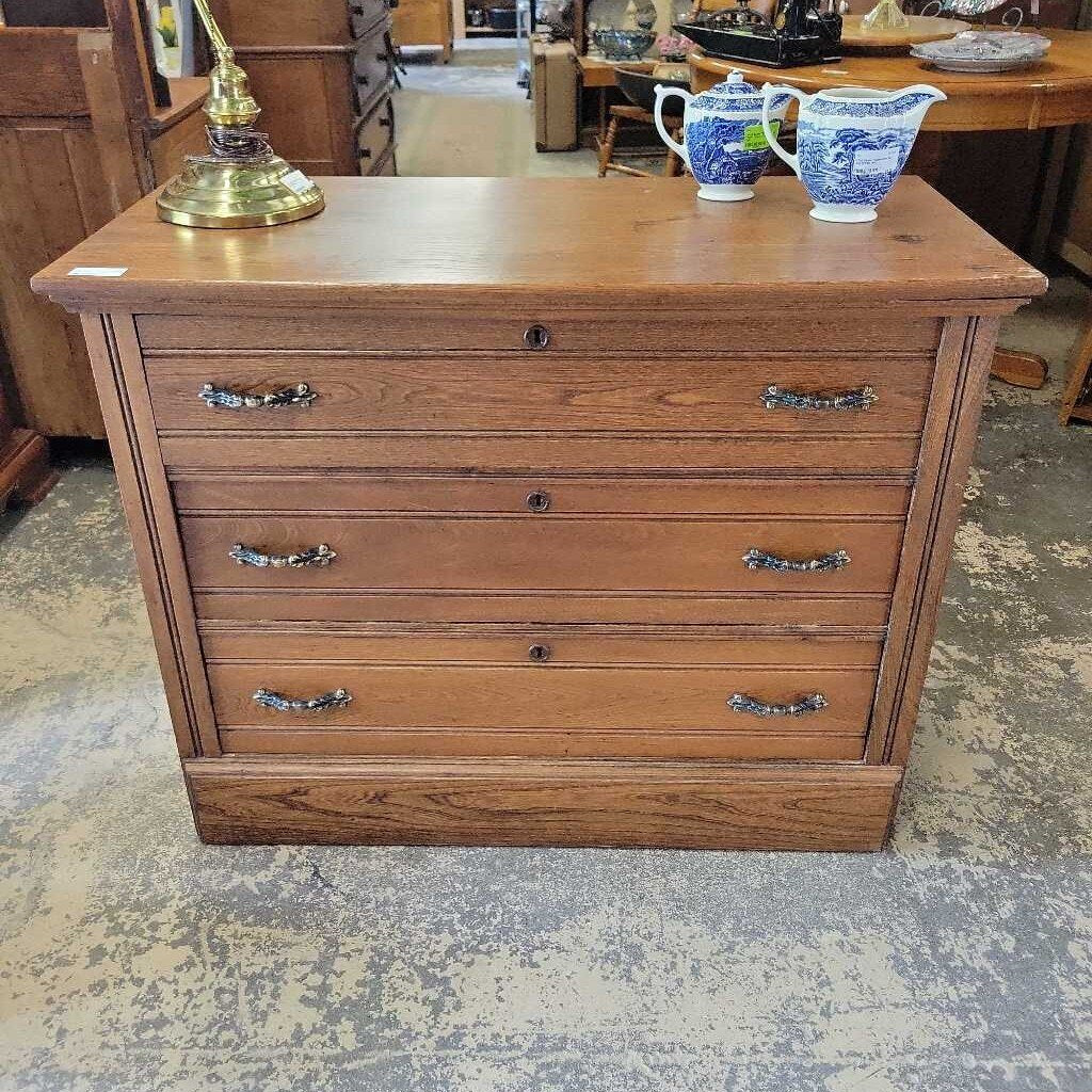 Antique Three Drawer Cabinet (YVO) (506)