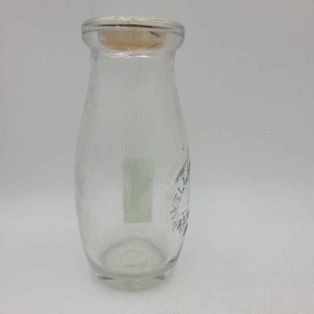 Welland Dairy Half Pint milk bottle (JAS)