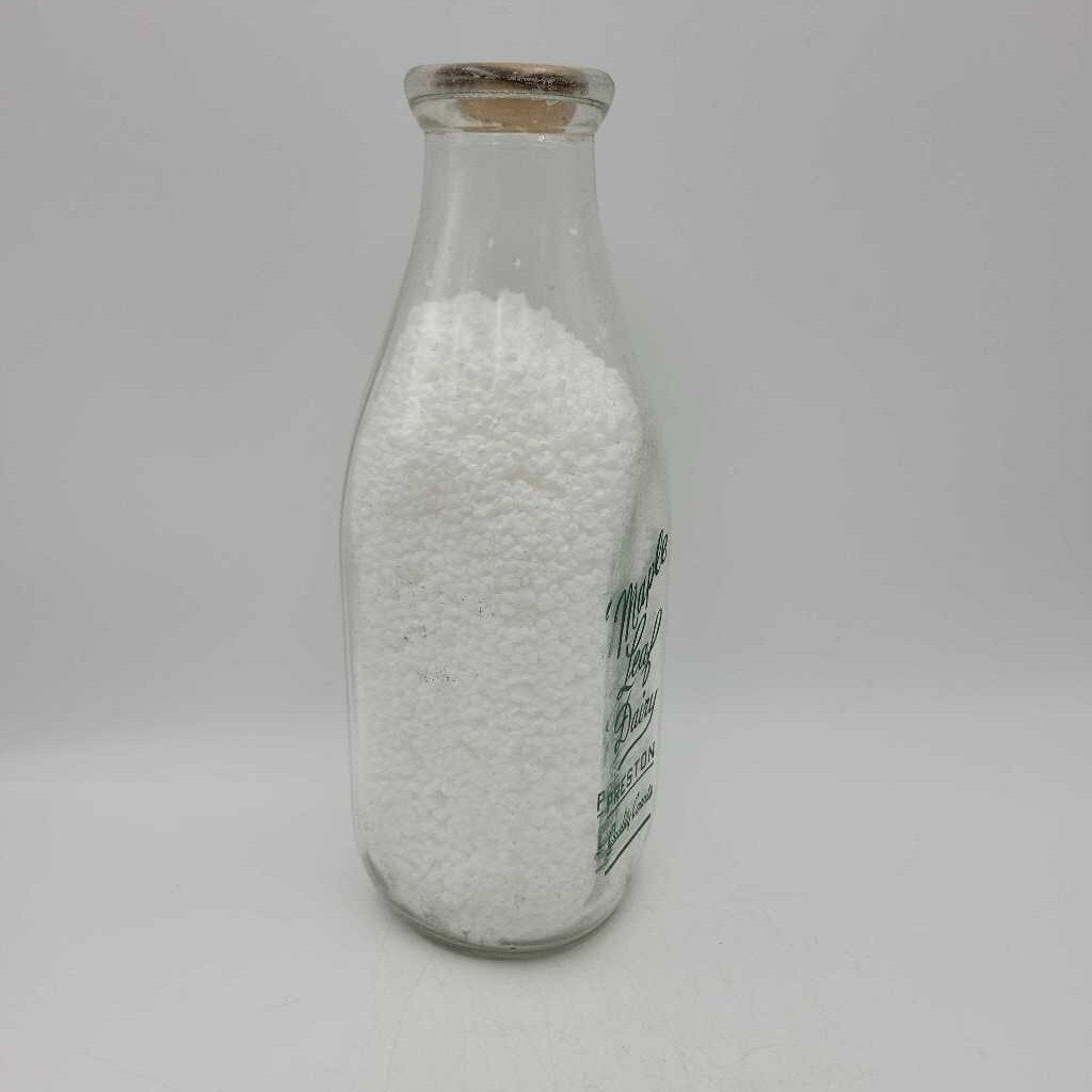 Maple Leaf Dairy Quart Preston milk bottle (JAS)