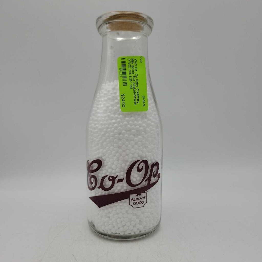 Co- Op Dairy Creamery Milk Bottle Pint Saskatchewan (YVO) 506