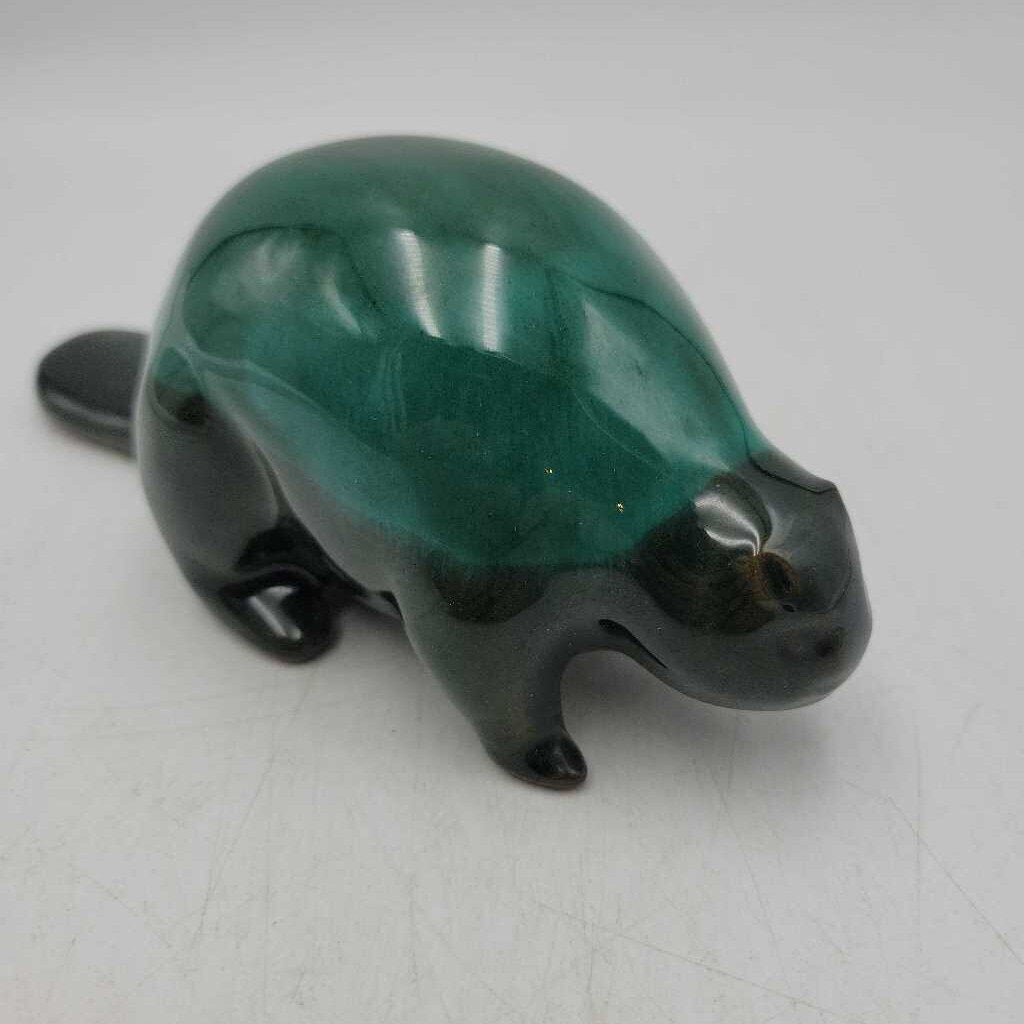 Canadian pottery Beaver (YVO) 506